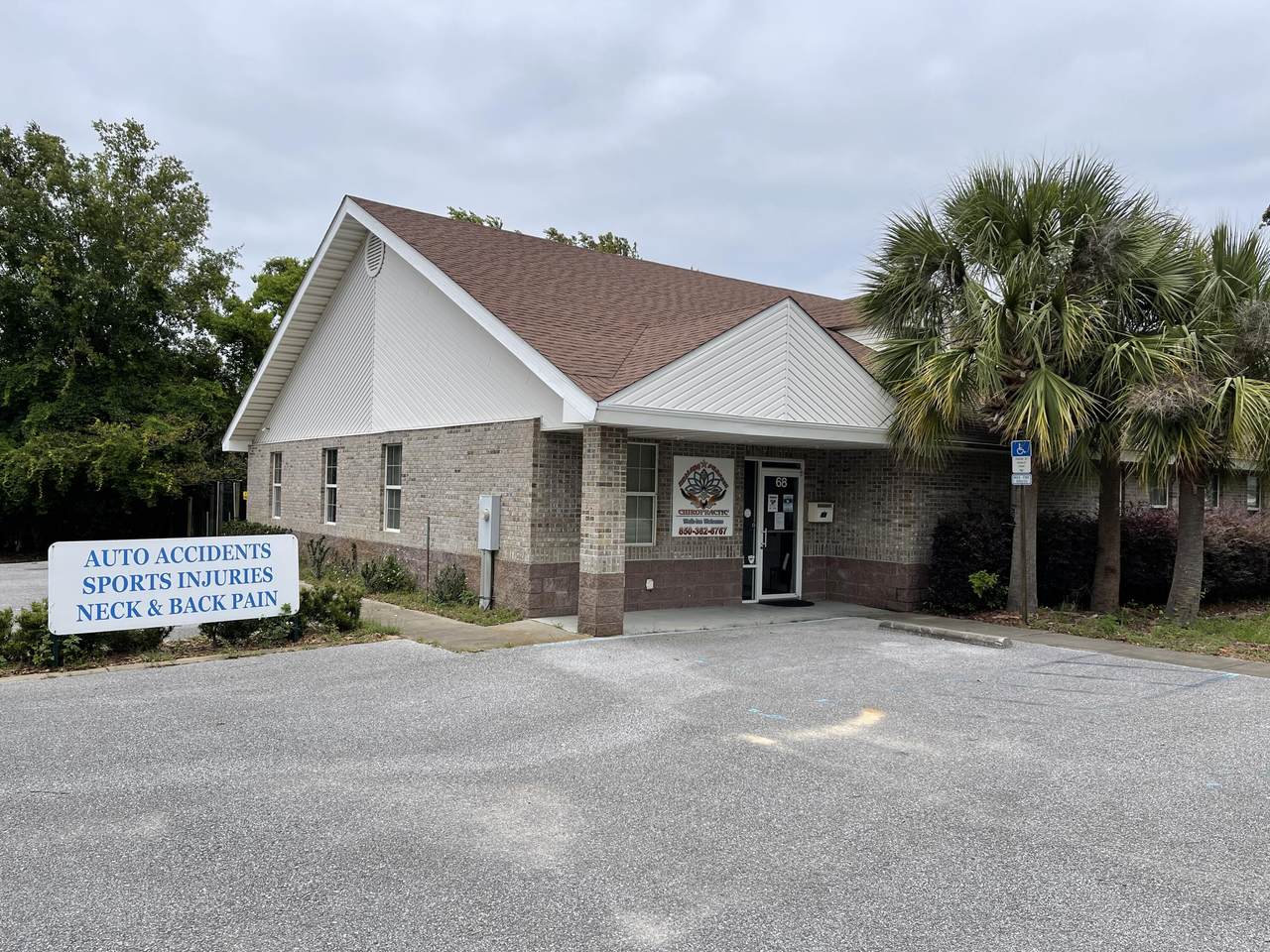 68 Beal Parkway - Photo 1