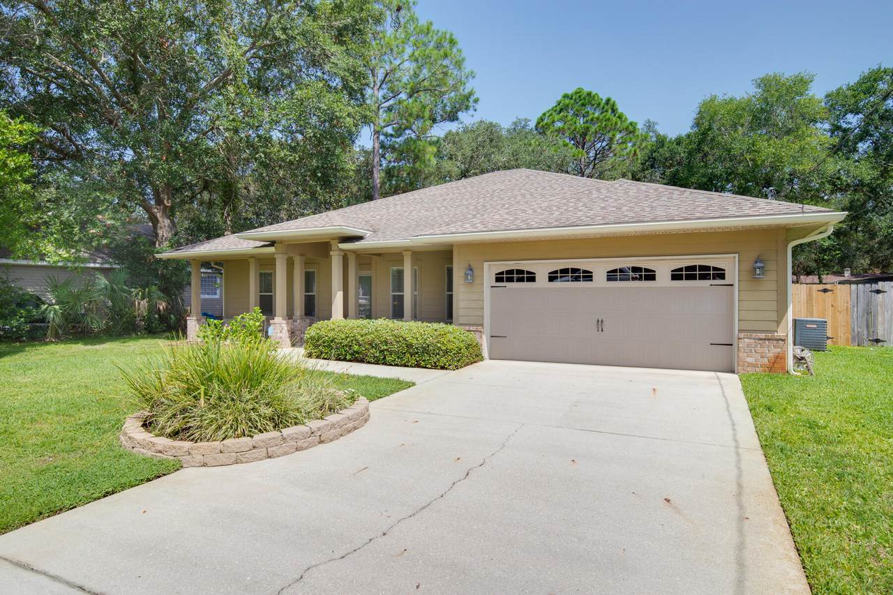 35 Okahatchee Circle - Photo 1