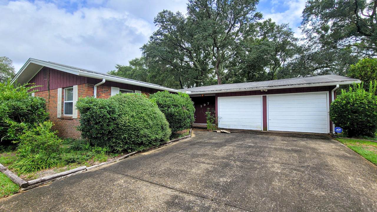 297 Echo Circle - Photo 1