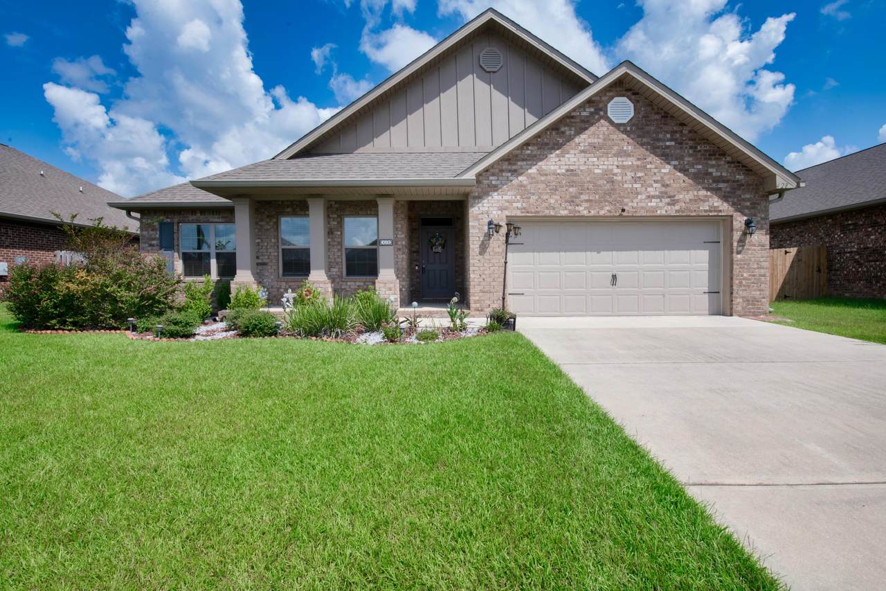 428 Chickadee Street - Photo 1
