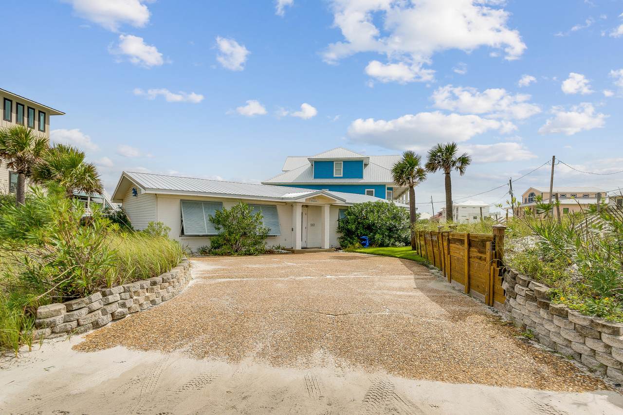 1001 Ariola Drive - Photo 1