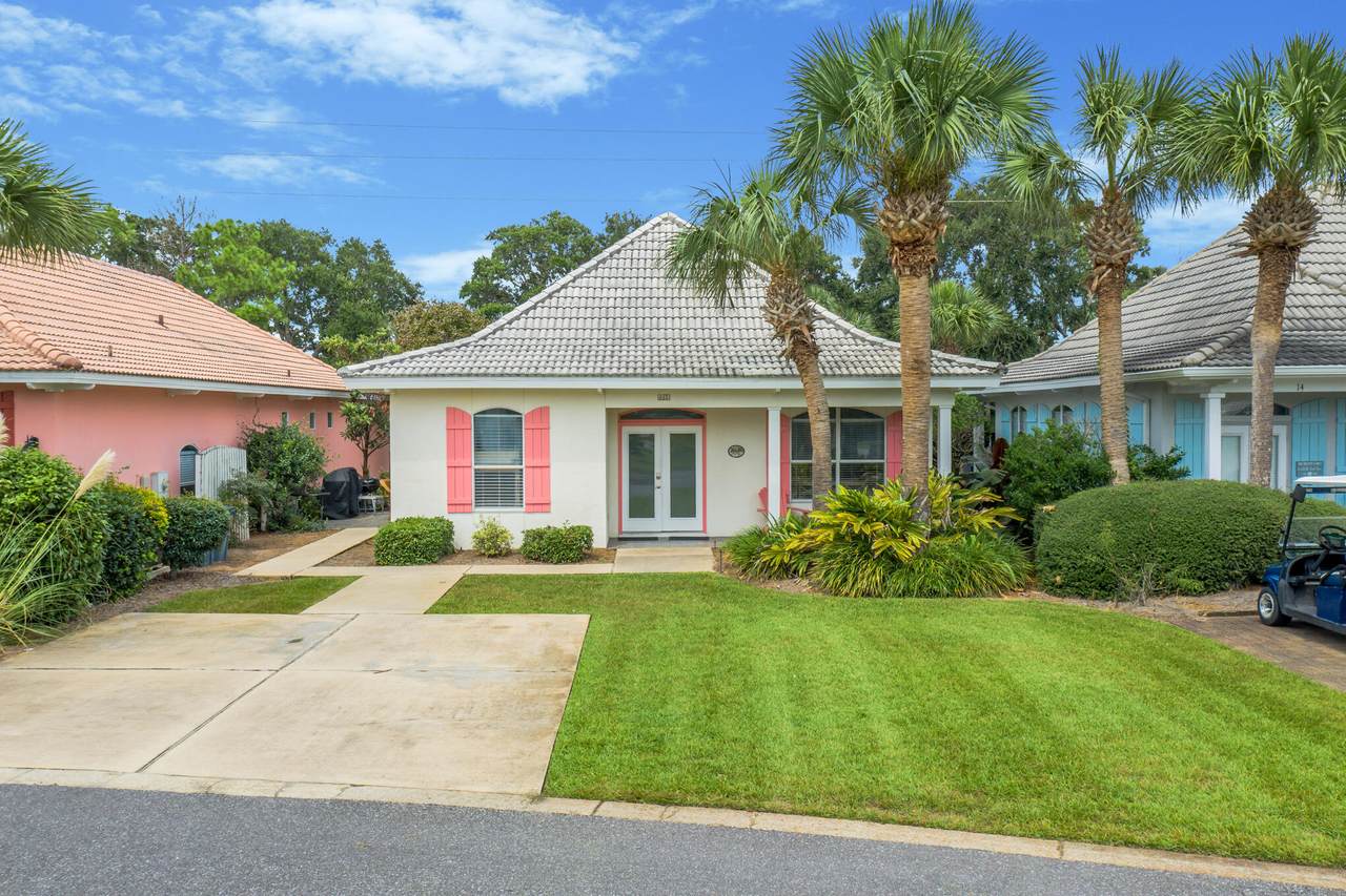 22 Aquamarine Cove - Photo 1