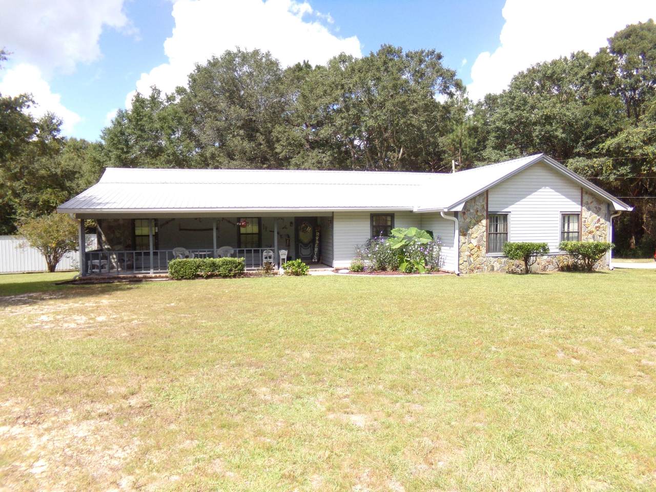 5918 Roberts Road - Photo 1