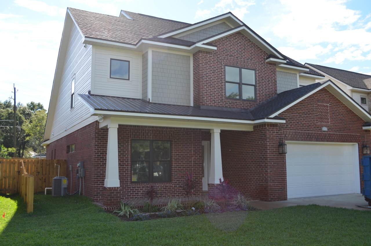 122 Linstew Drive - Photo 1