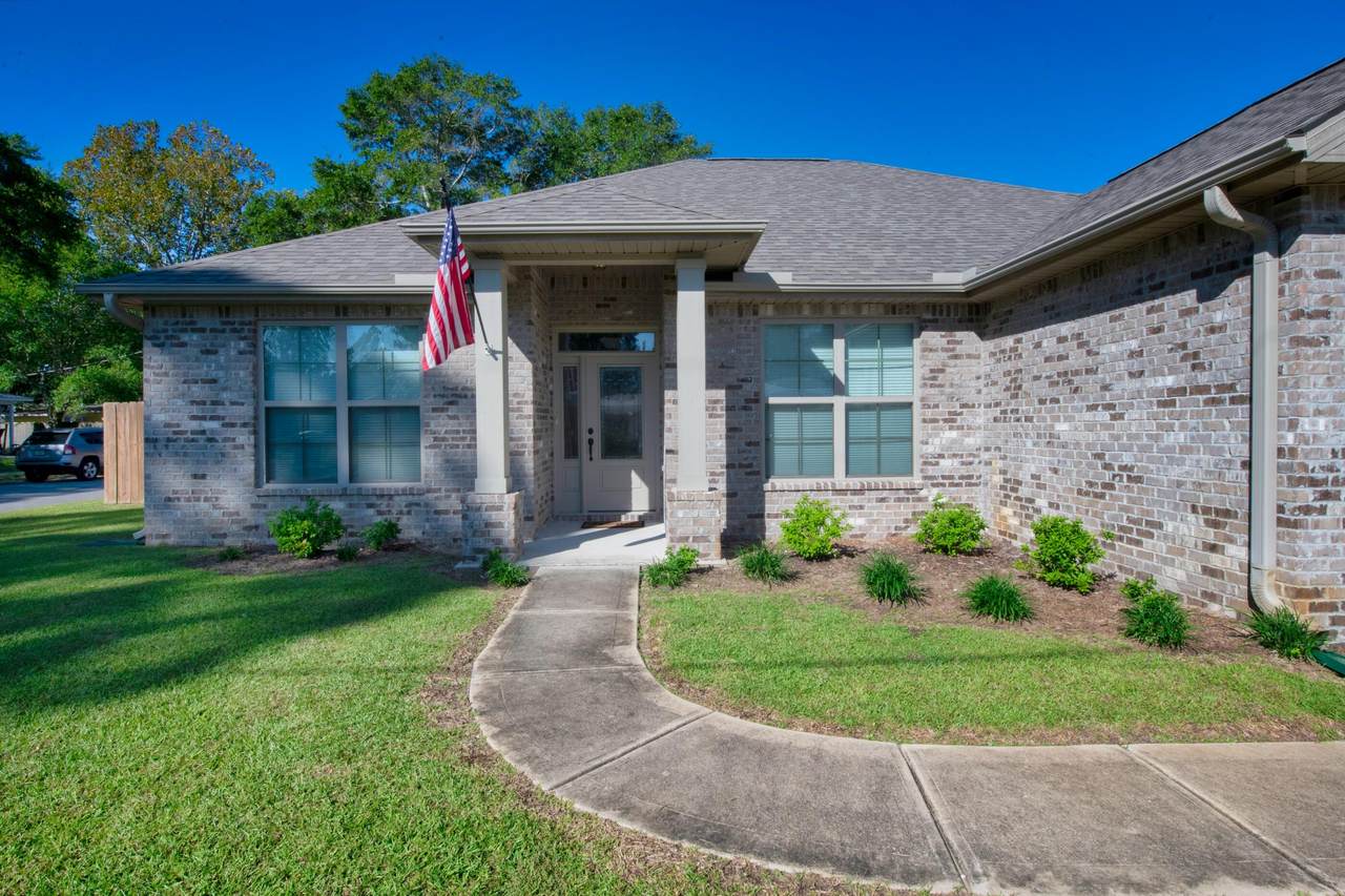 1313 Dogwood Avenue - Photo 1