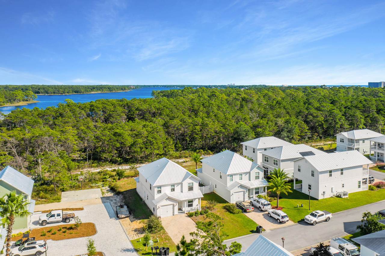 56 Grande Pointe Drive - Photo 1