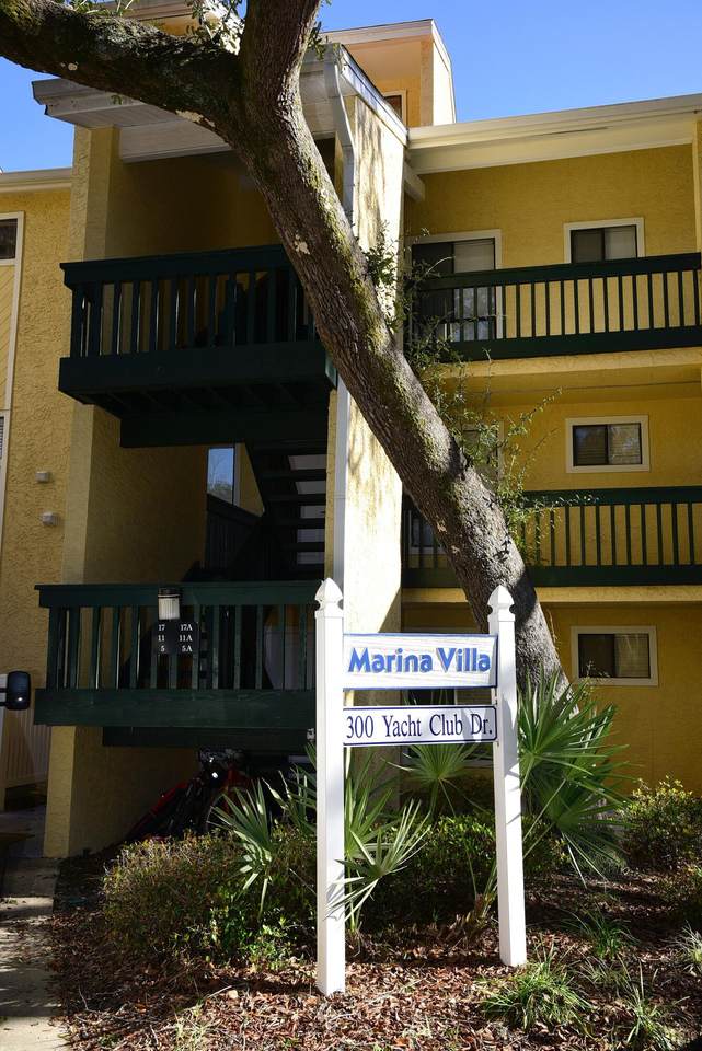 300 Yacht Club Drive - Photo 1