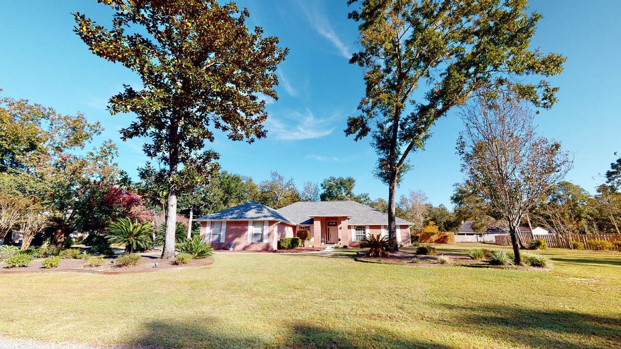 1708 Encina Way - Photo 1