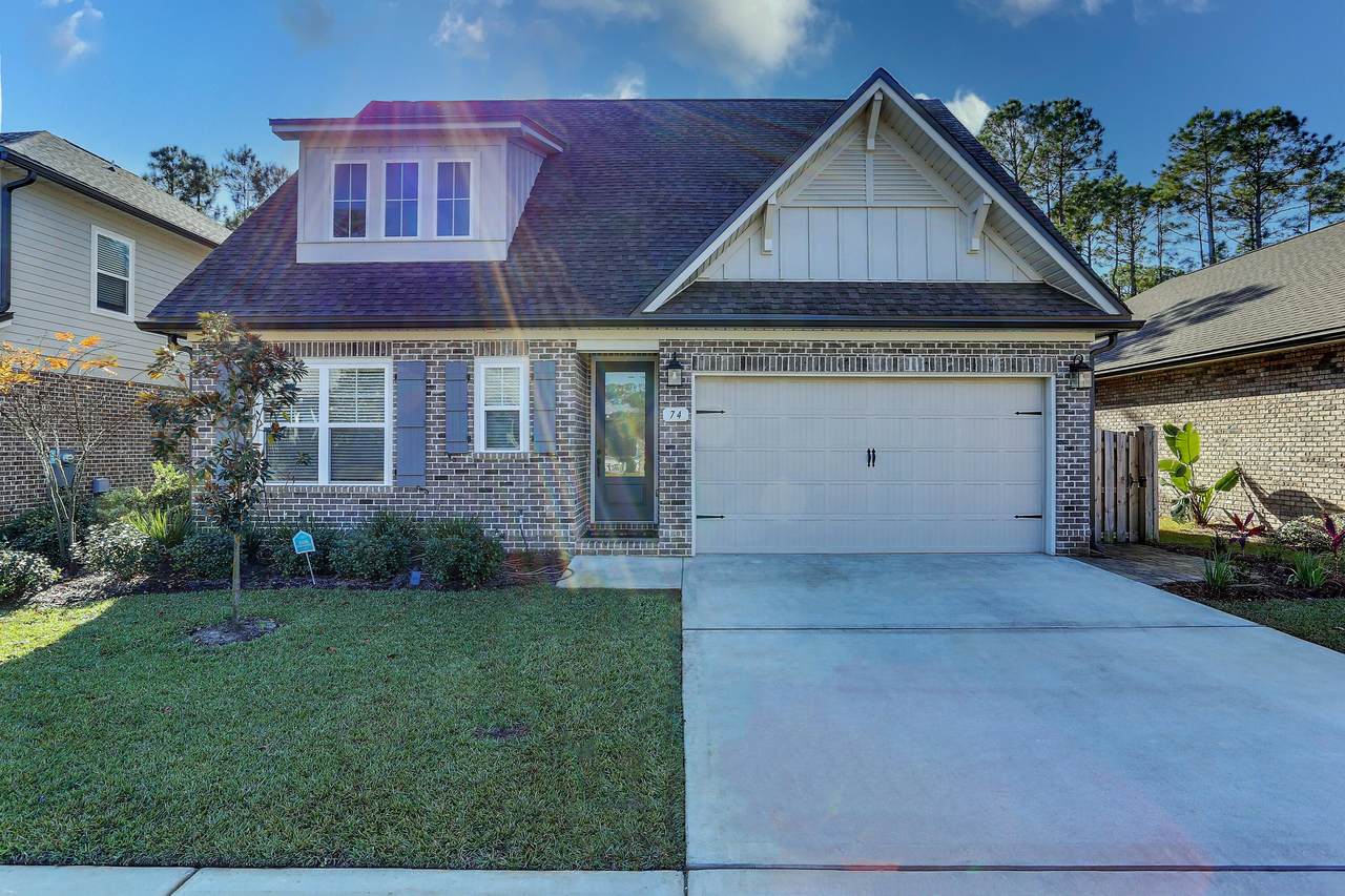 74 Oyster Boulevard - Photo 1