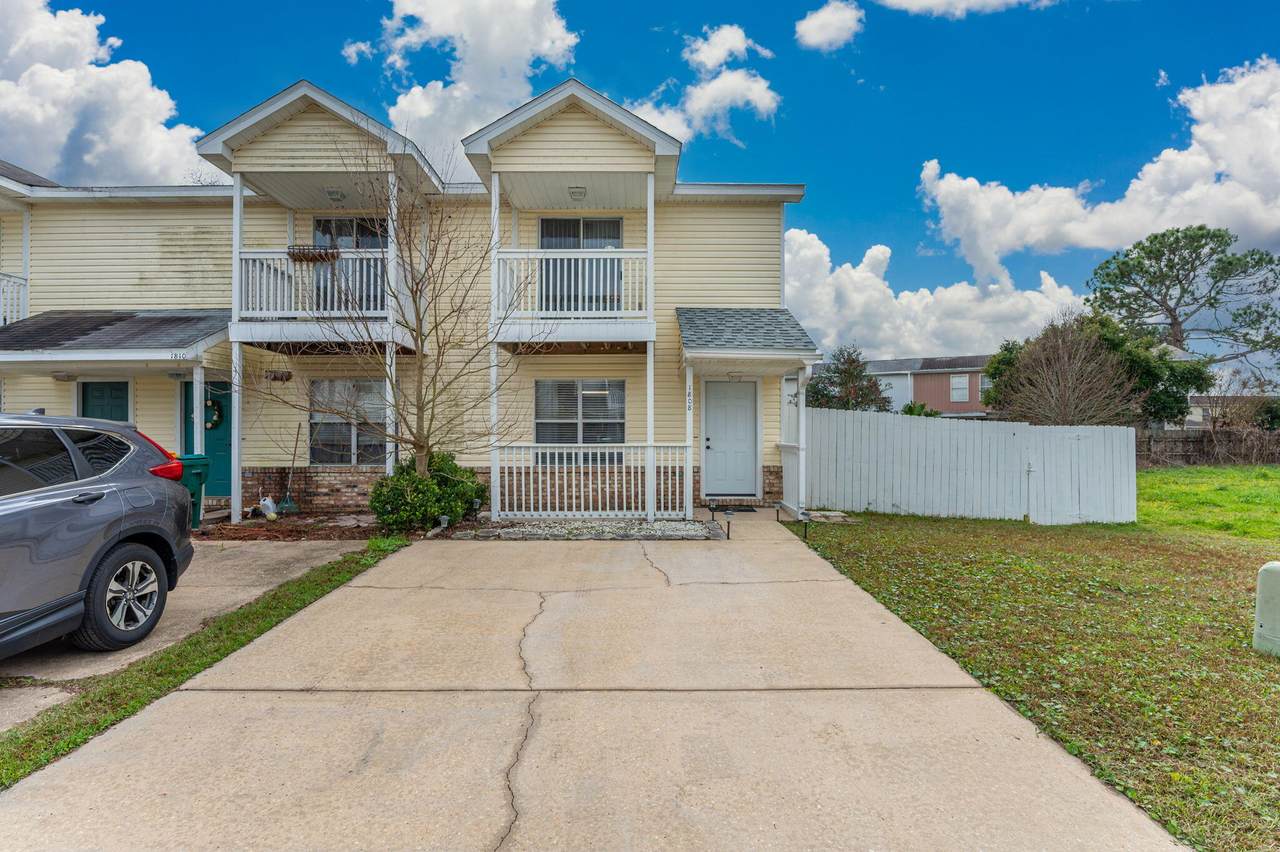 1808 Pointed Leaf Lane Lane - Photo 1