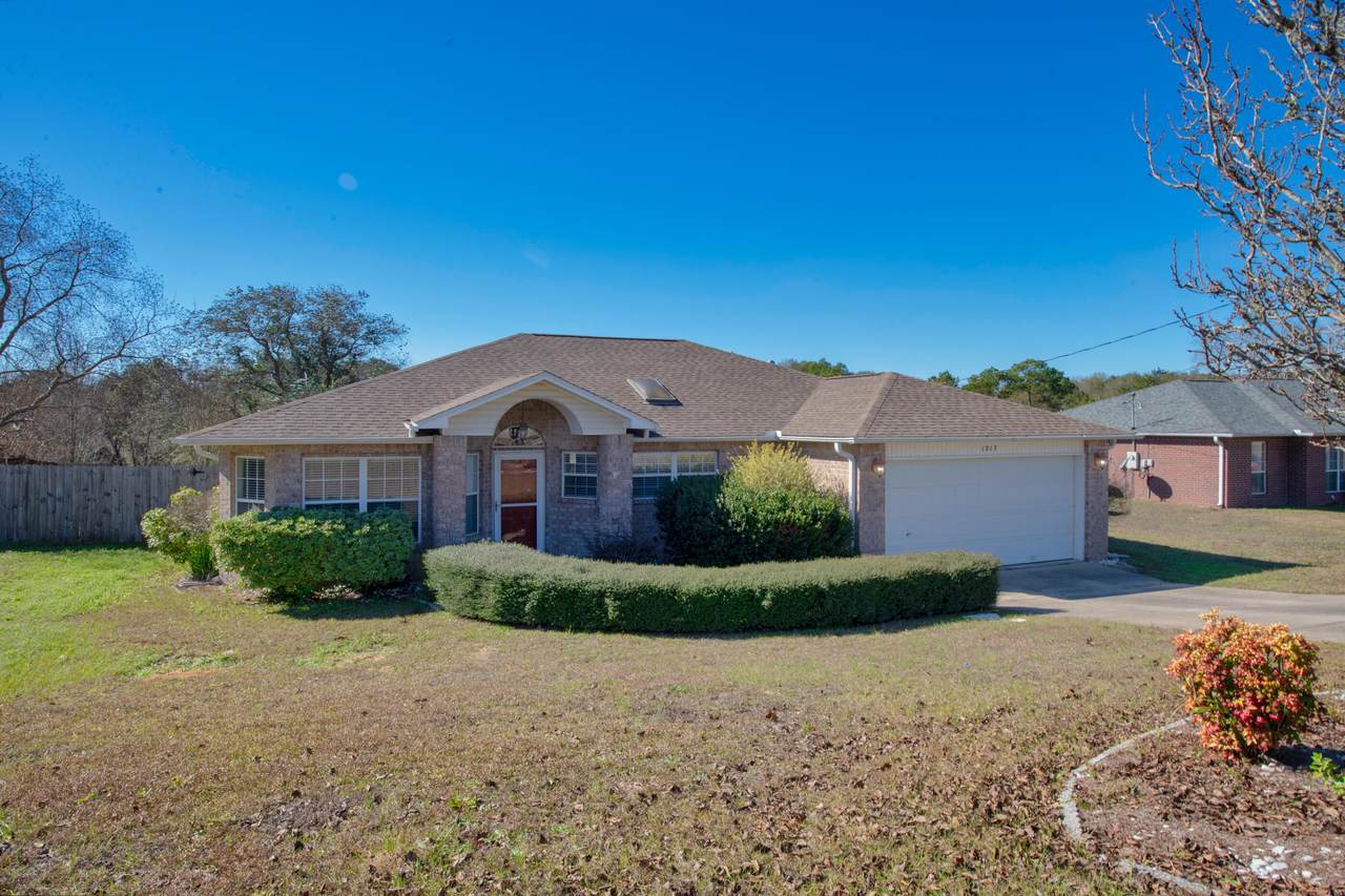 1217 Northview Drive - Photo 1