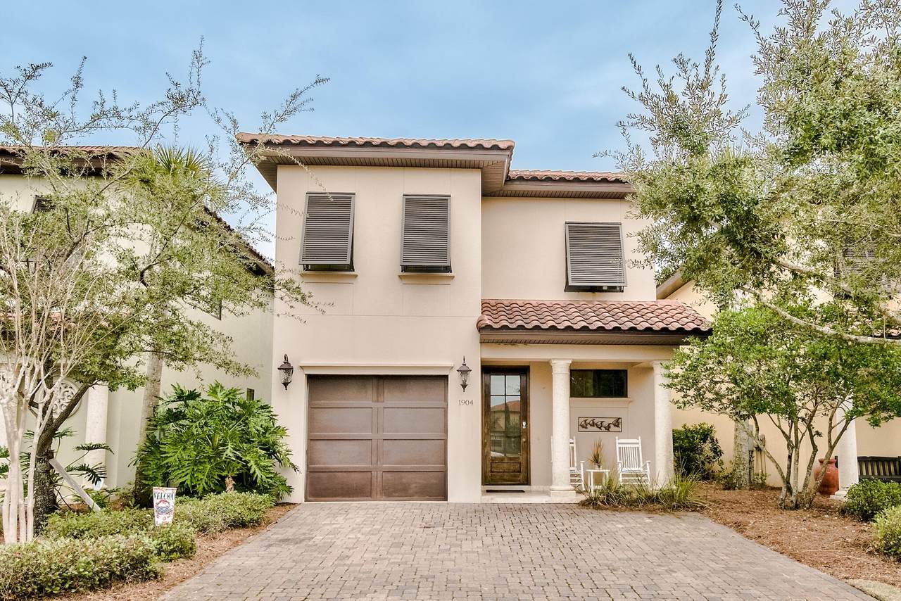 1904 Baytowne Loop - Photo 1