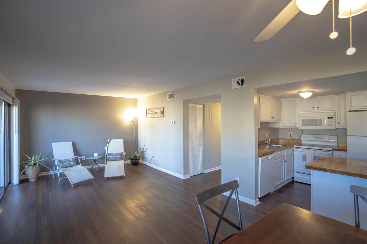 308 Miracle Strip Parkway - Photo 1