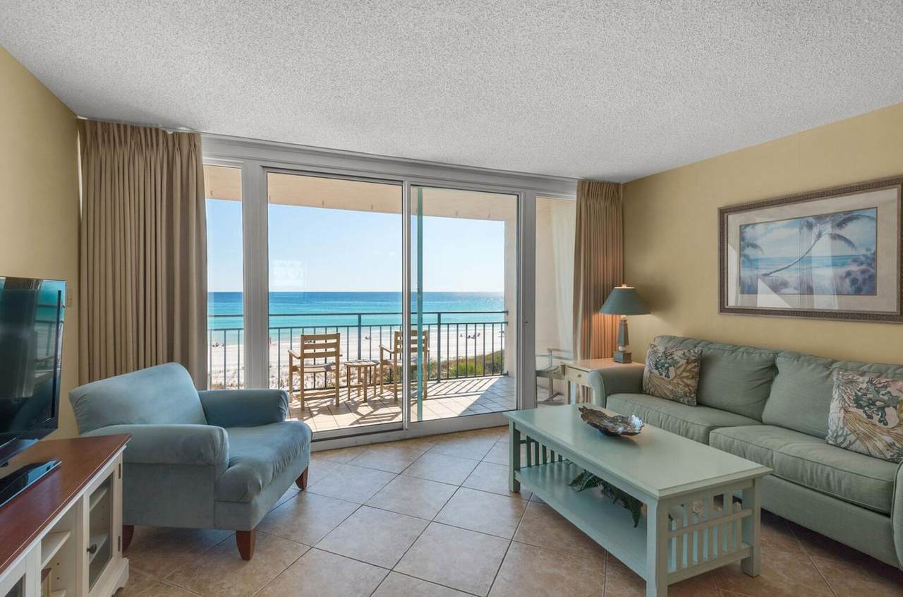 381 Santa Rosa Boulevard - Photo 1