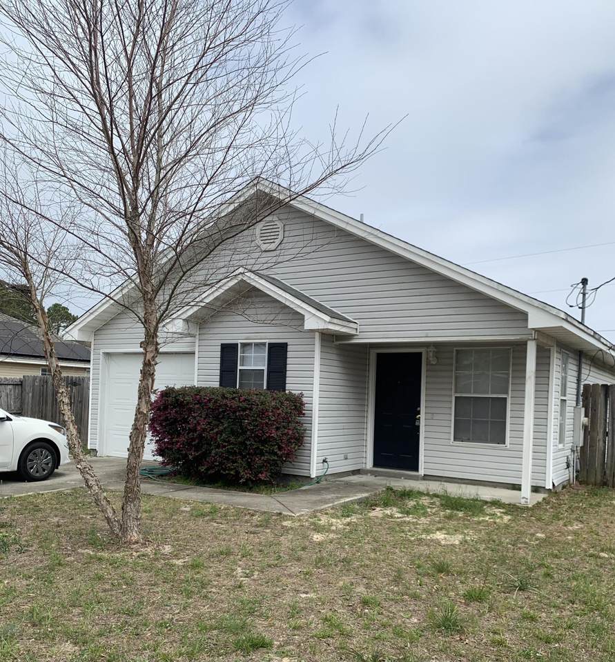 479 Sara Avenue - Photo 1