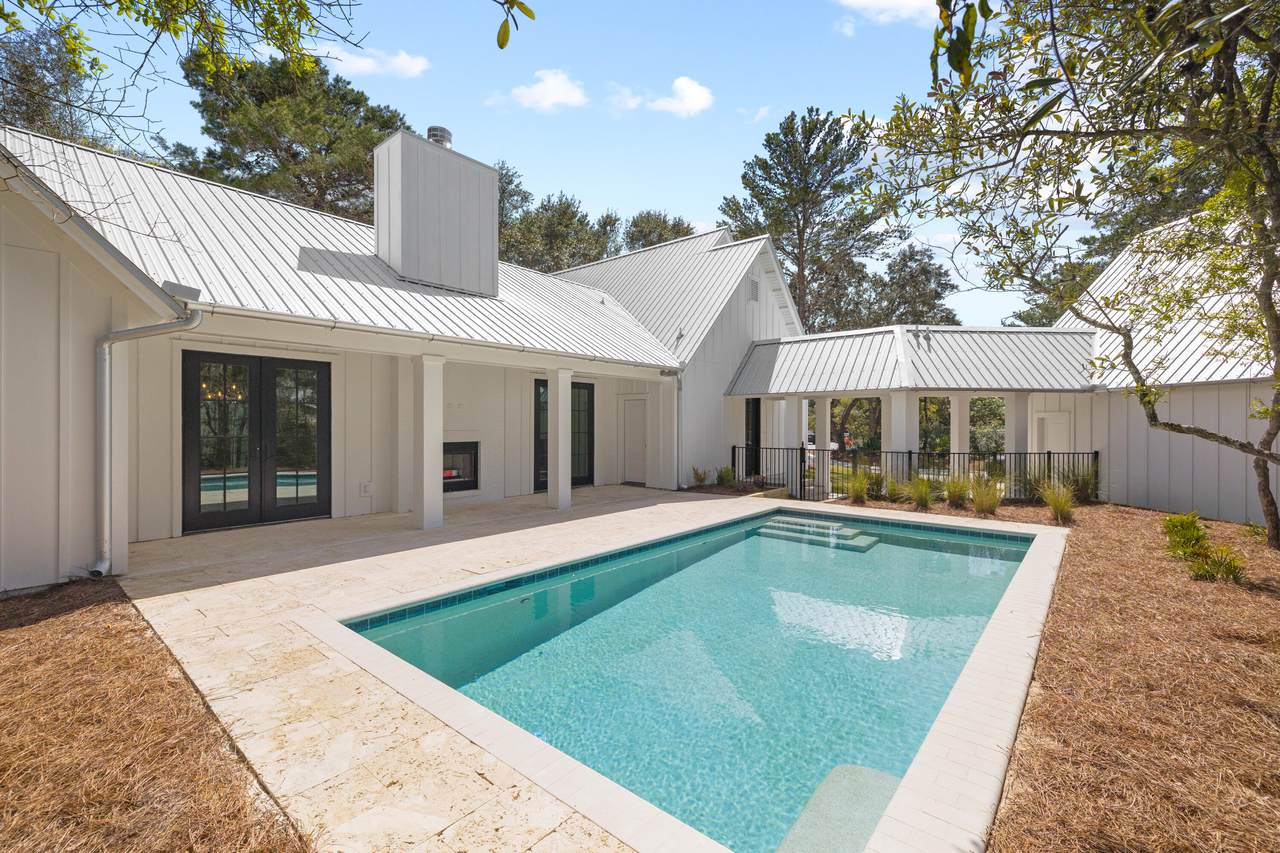 280 Seabreeze Court - Photo 1