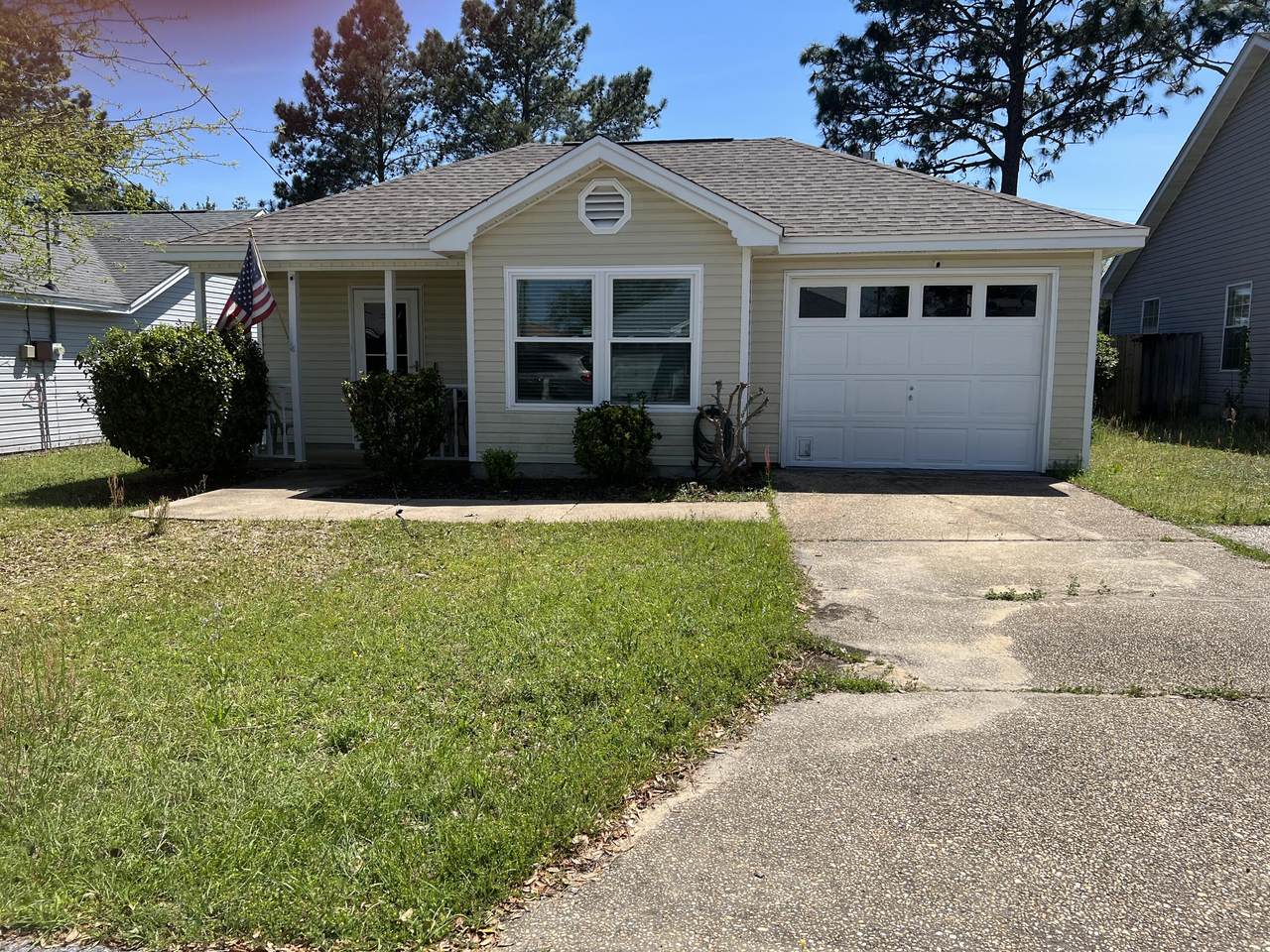 408 Apple Drive - Photo 1