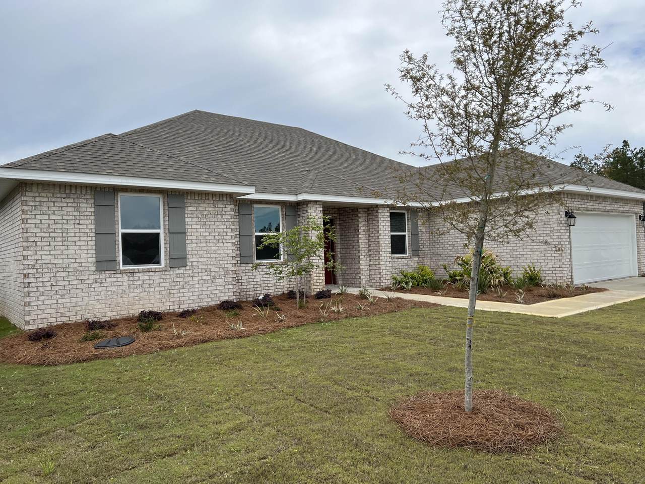 265 Sky Way - Photo 1