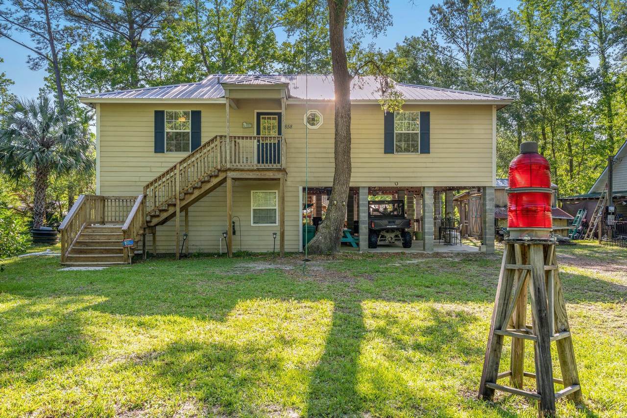 858 Boonie Lane - Photo 1