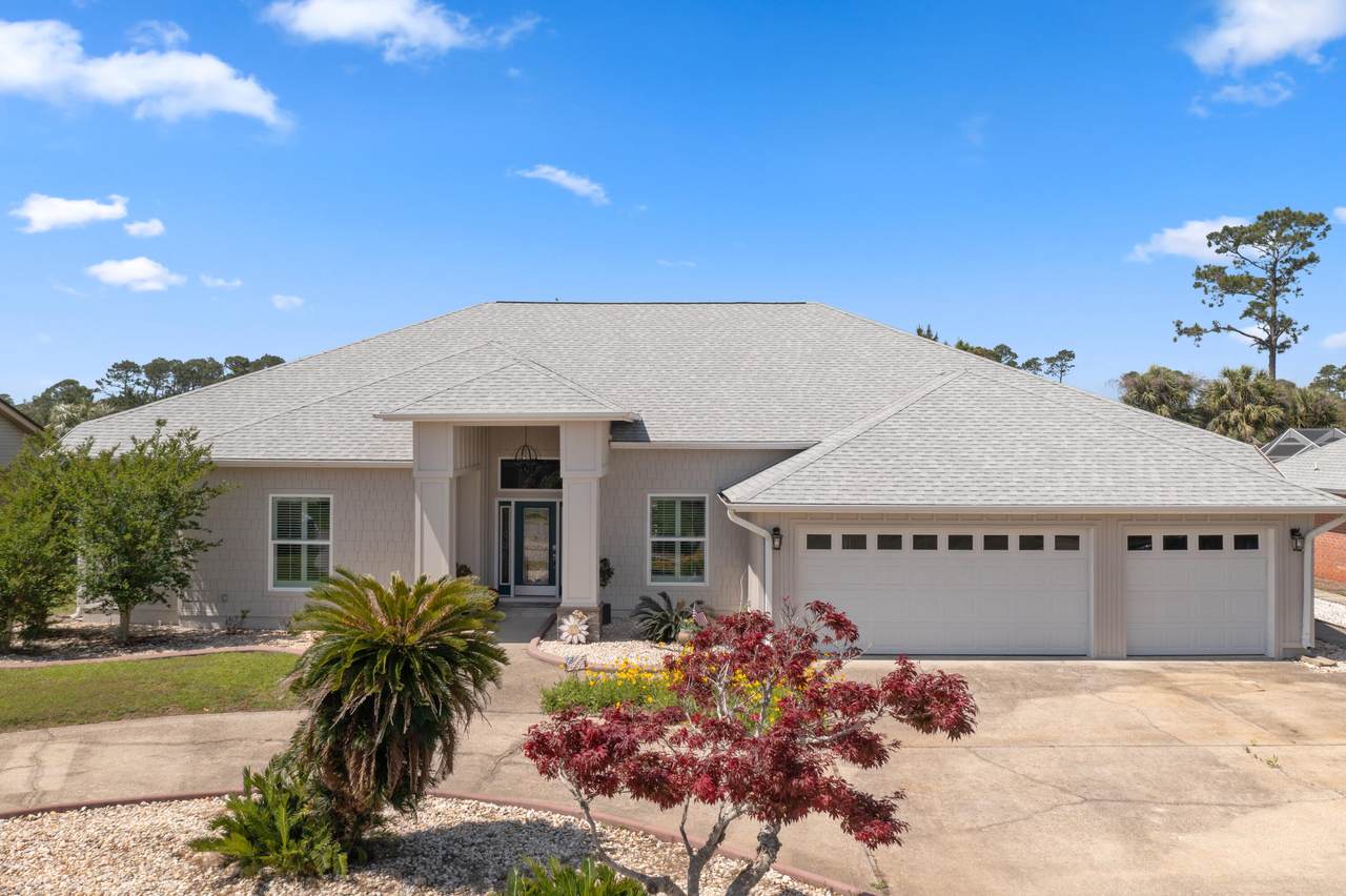 5521 Navaho Drive - Photo 1
