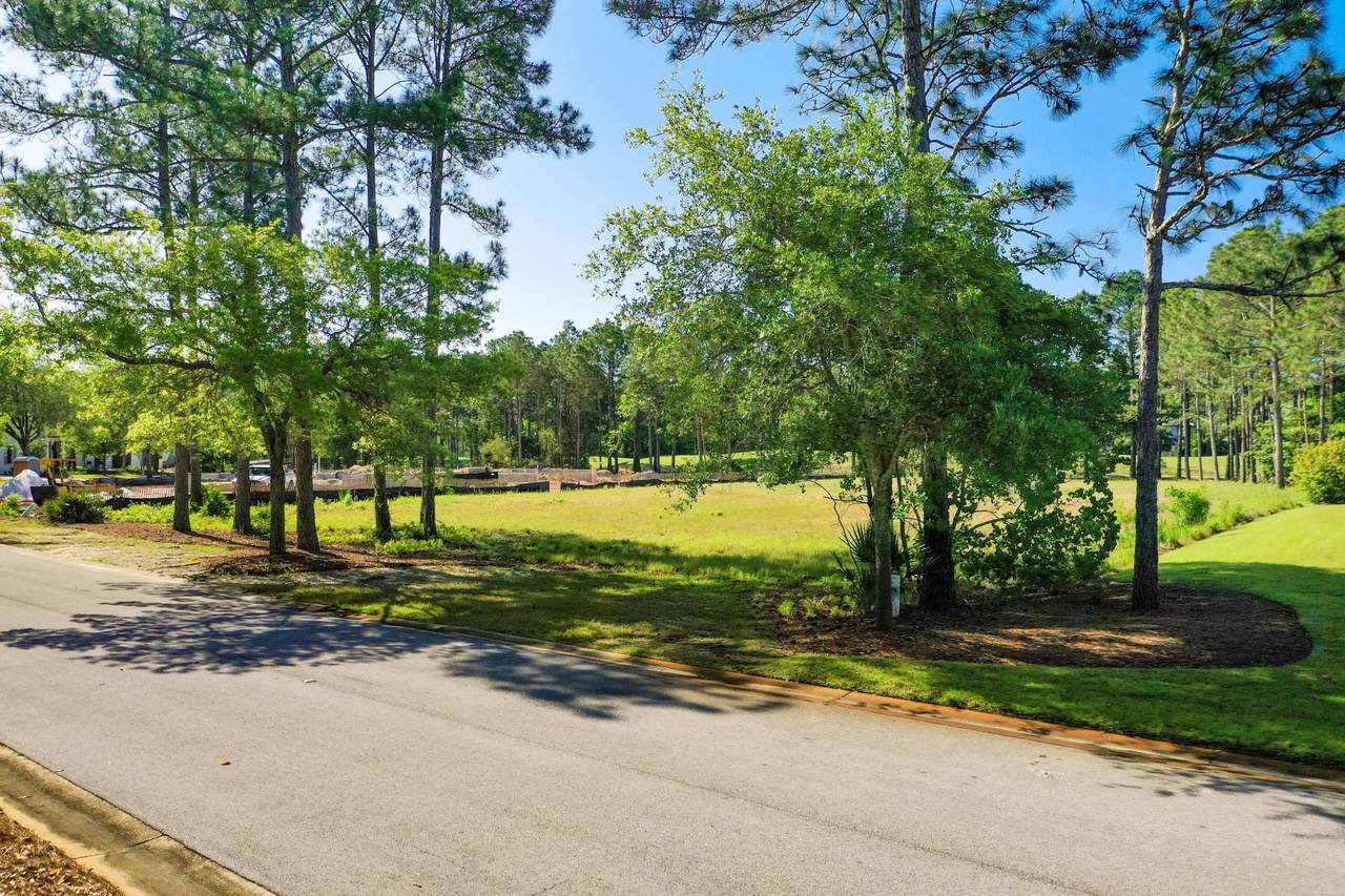 3414 Ravenwood Circle - Photo 1