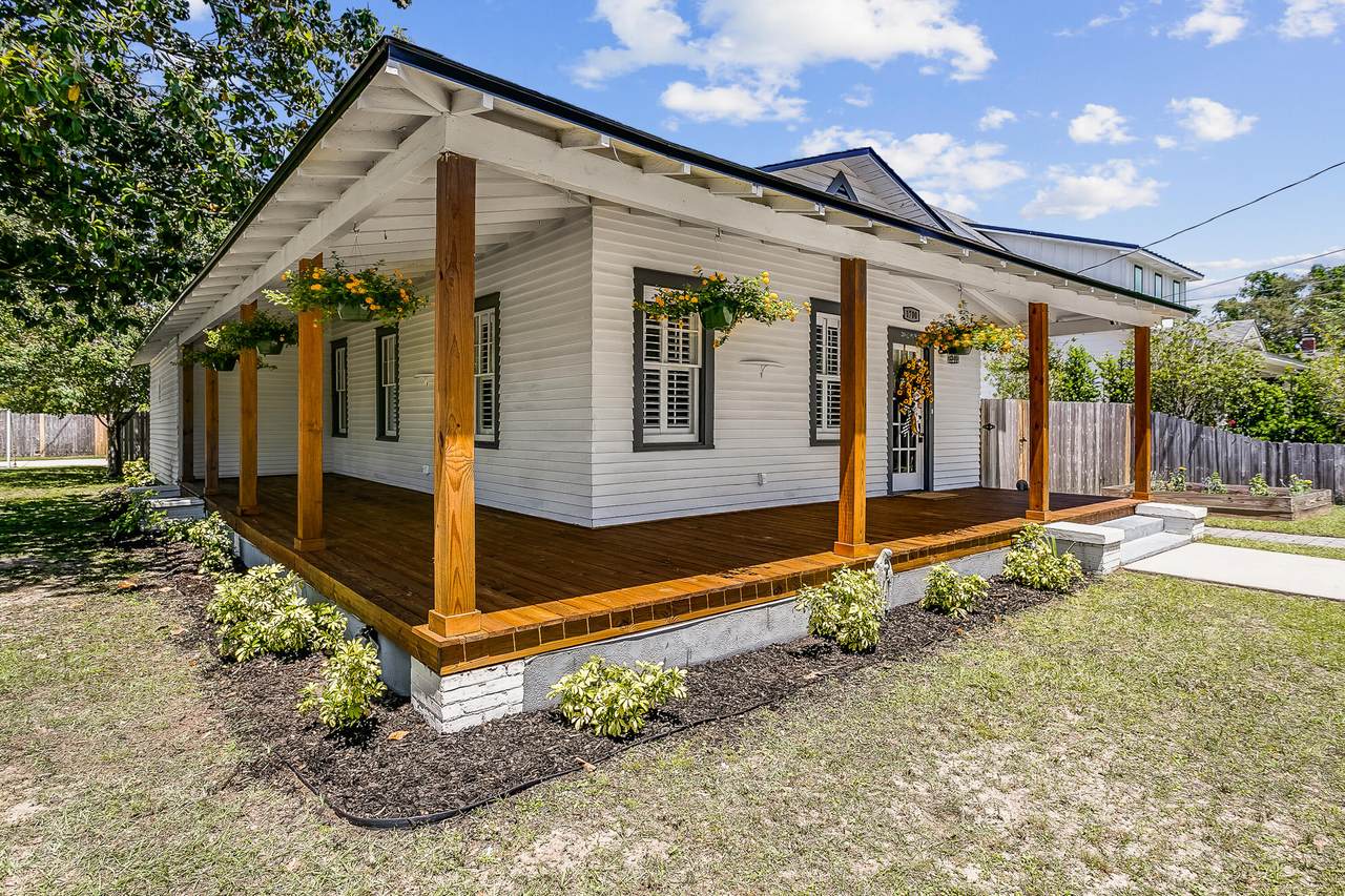 1700 Mallory Street - Photo 1