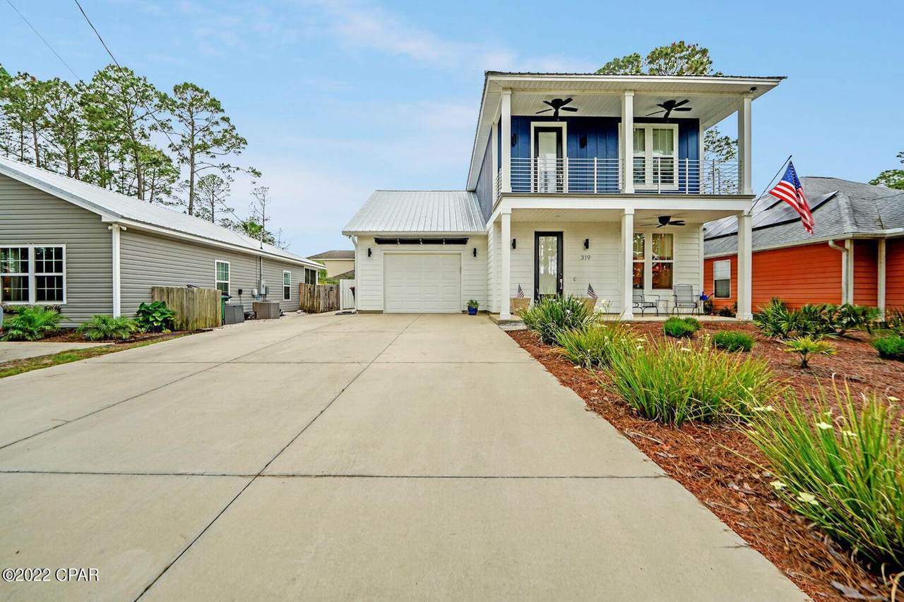 319 Pinetree Drive - Photo 1