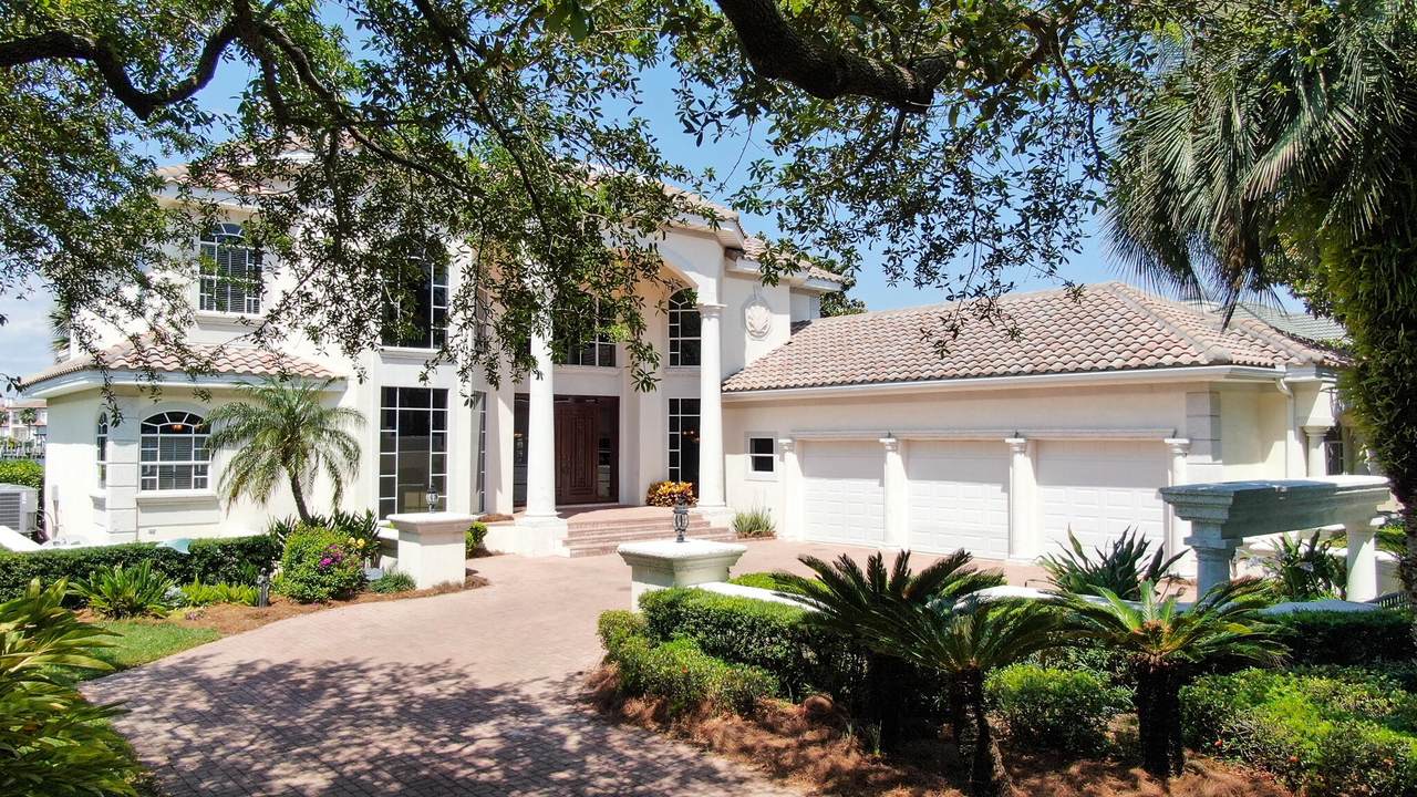 319 Stillwater Cove - Photo 1