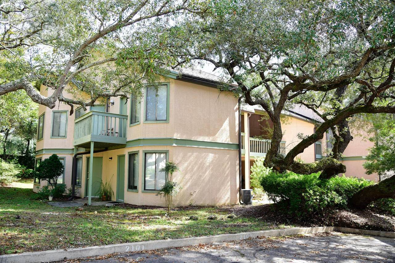 55 Bay Drive - Photo 1