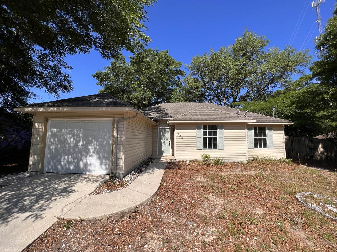 206 Brookmeade Drive - Photo 1