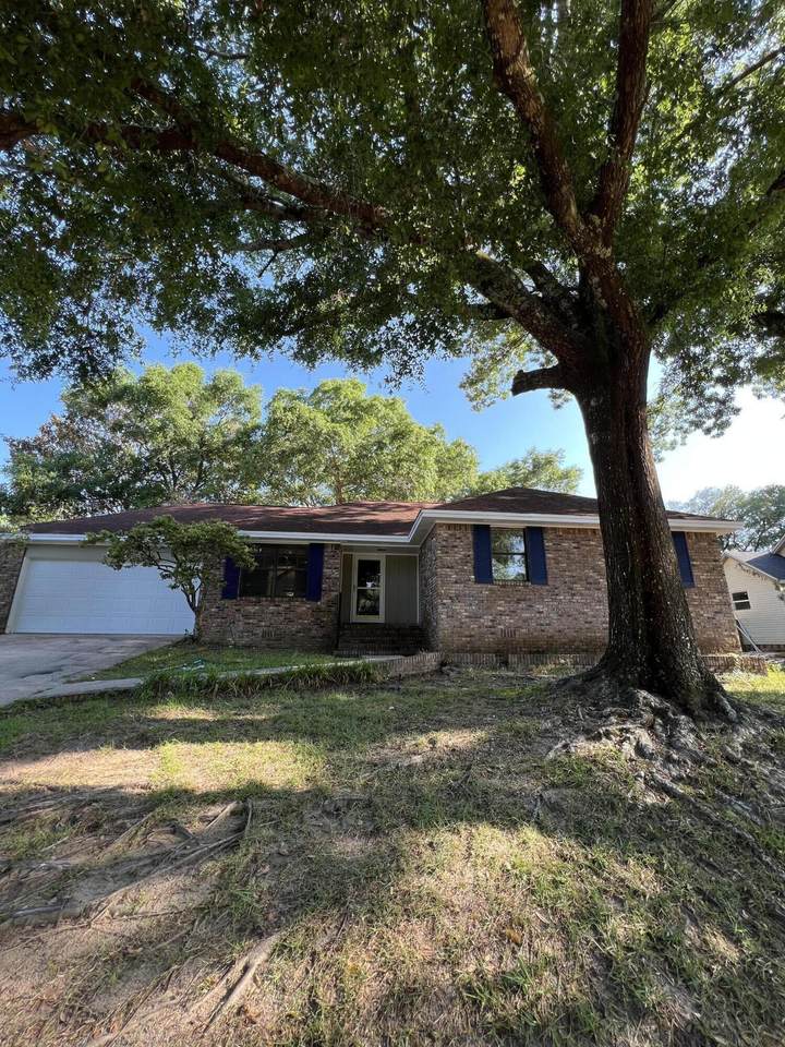 123 Beverly Drive - Photo 1
