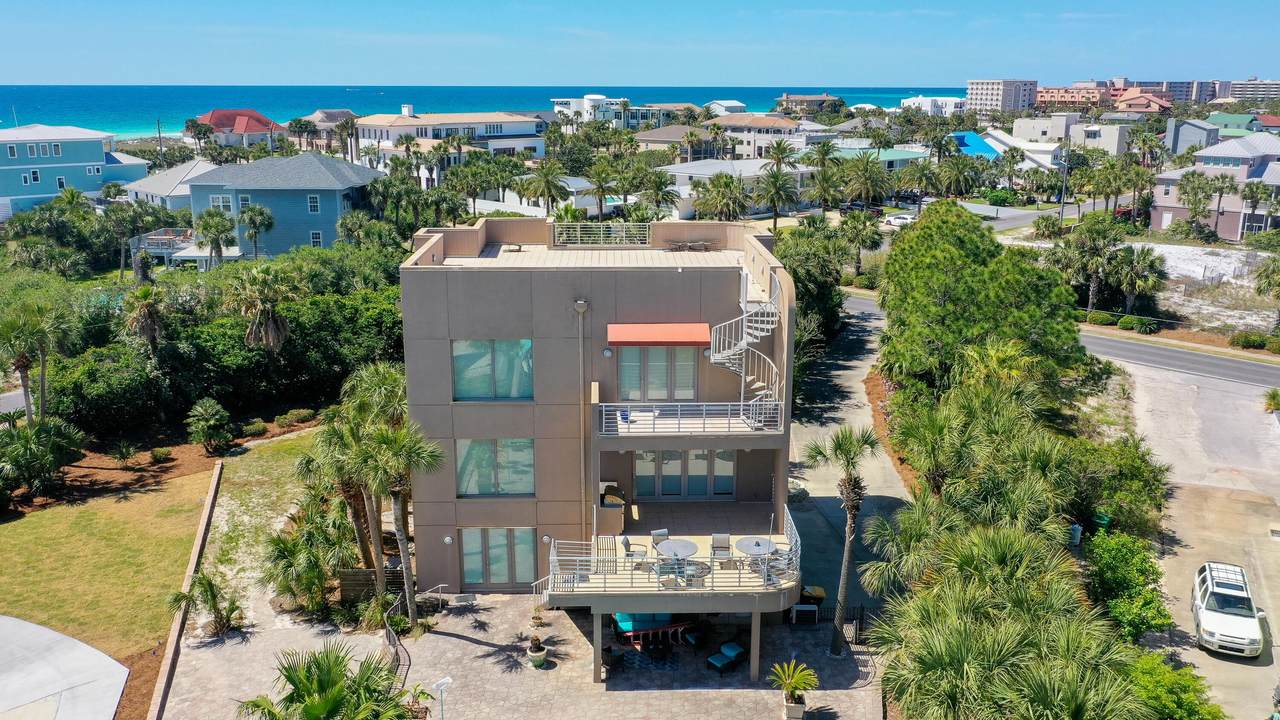 8 Moreno Point Road - Photo 1