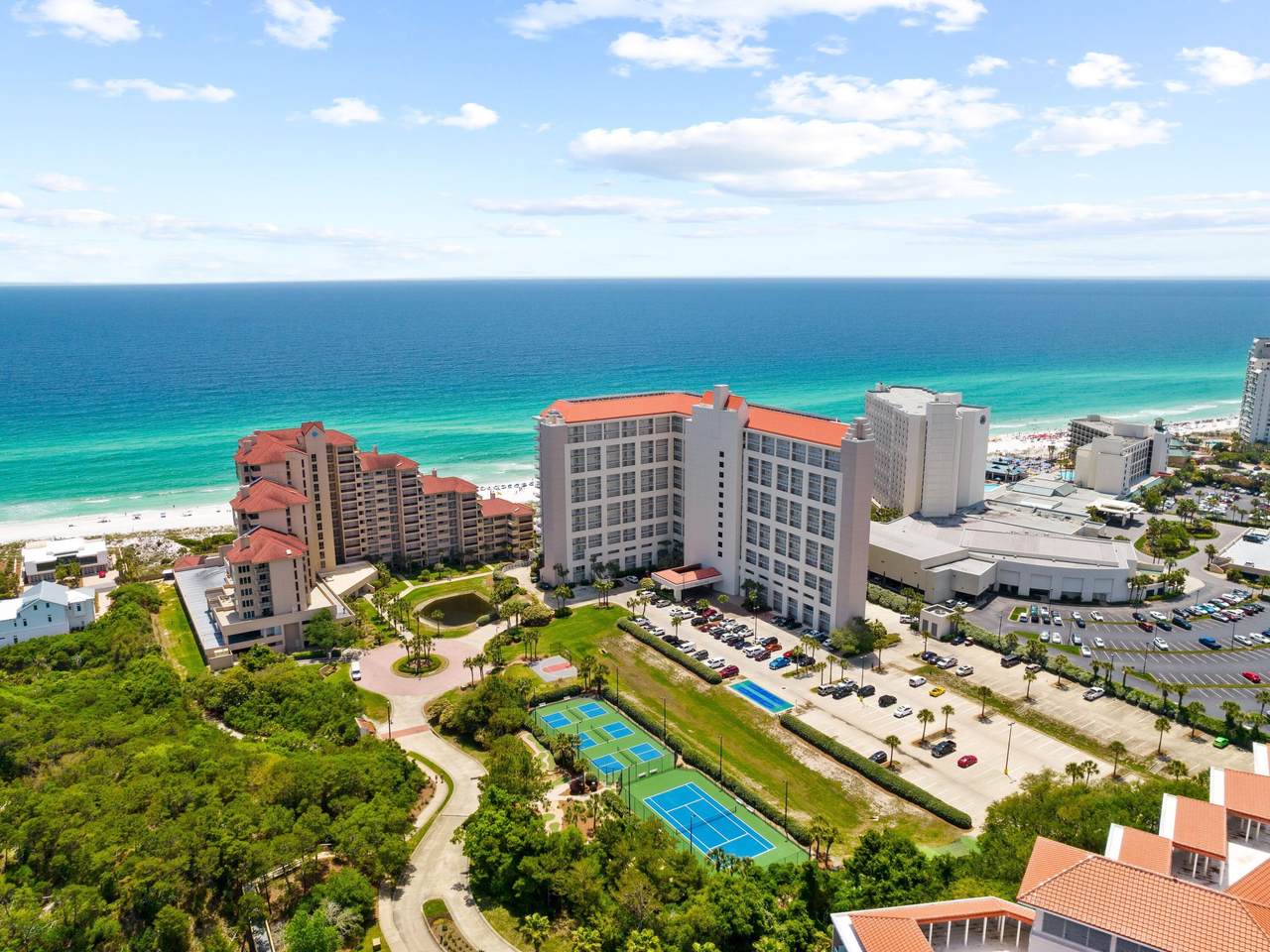 550 Tops'l Beach Boulevard - Photo 1