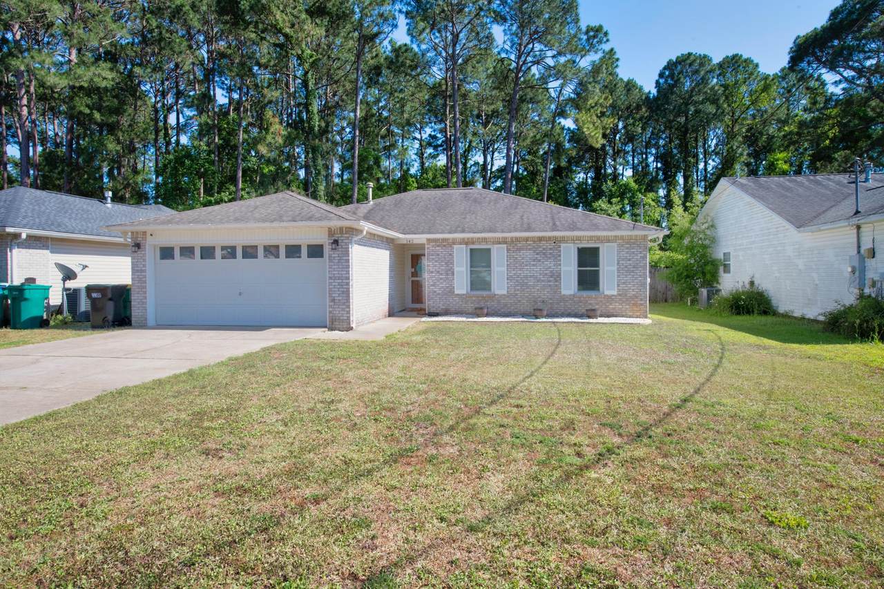 142 Harding Road - Photo 1