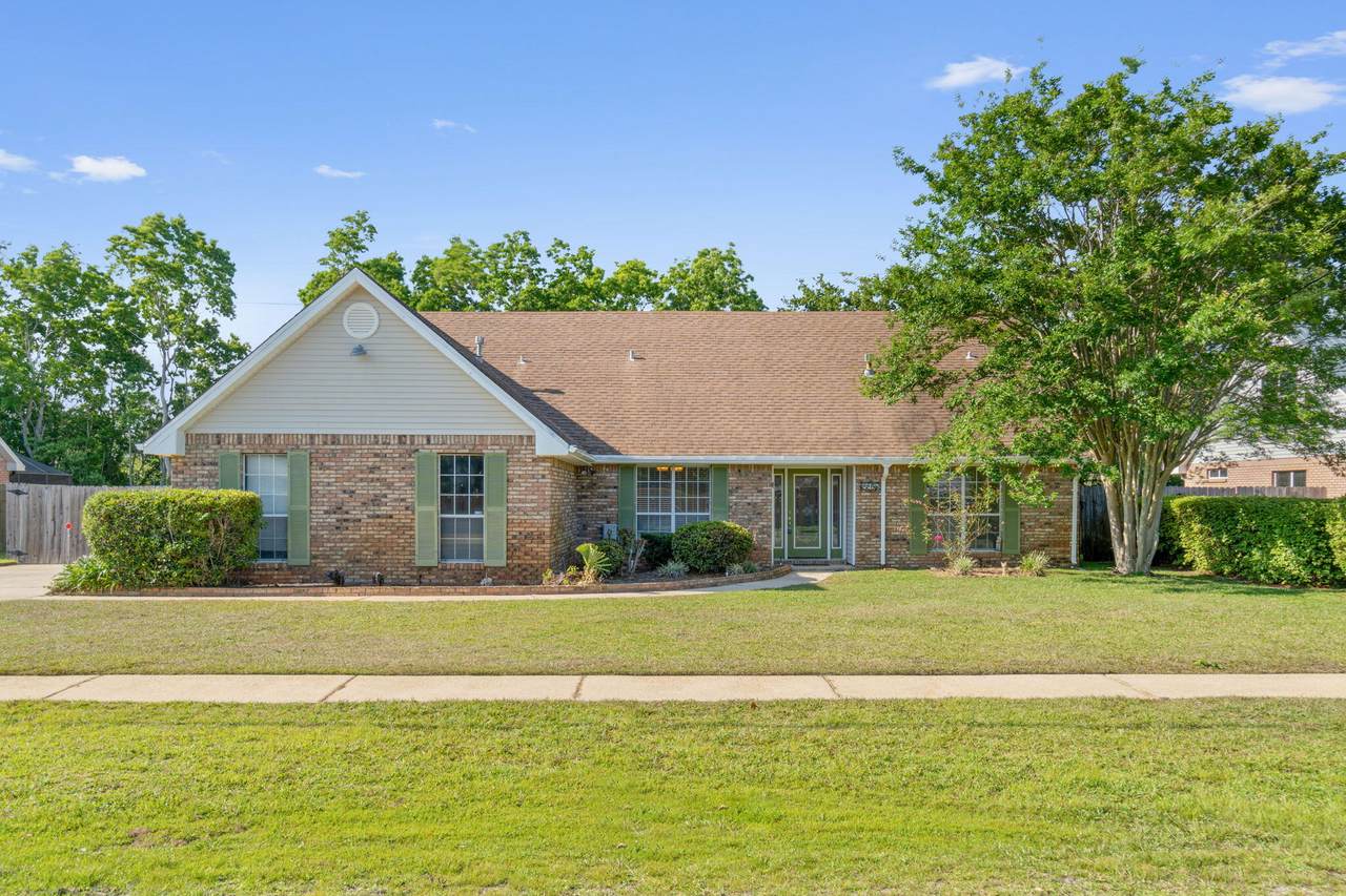 2268 Prytania Circle - Photo 1