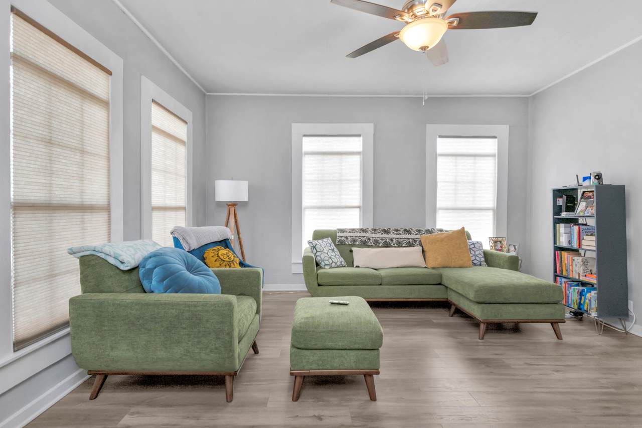 702 Green Street - Photo 1