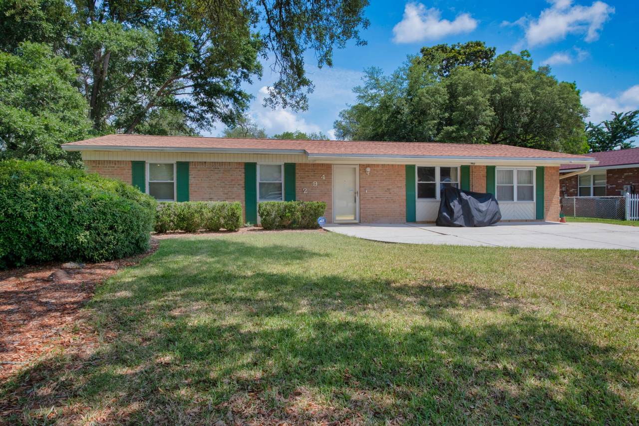 294 Echo Circle - Photo 1