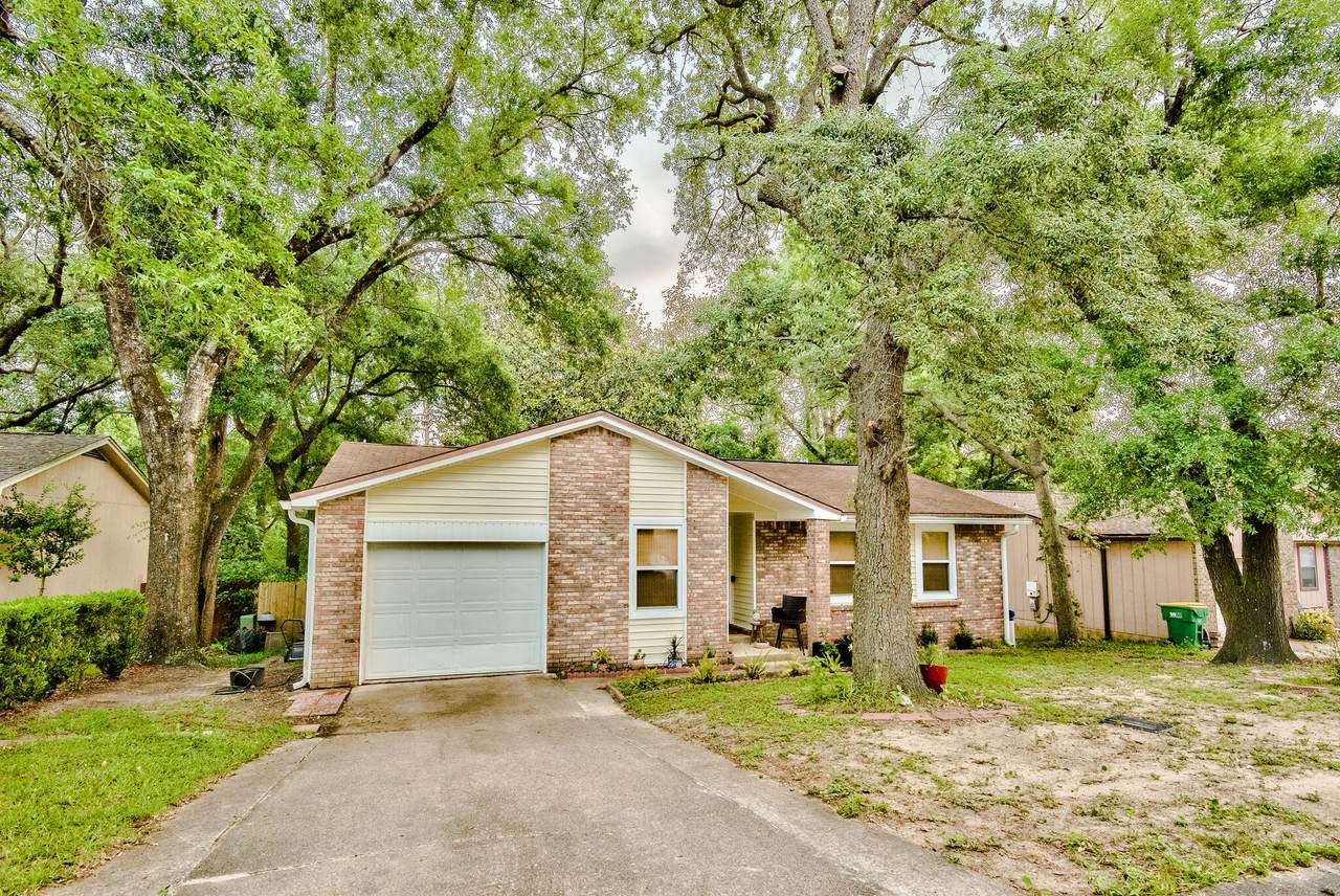 555 Woodlow Road - Photo 1