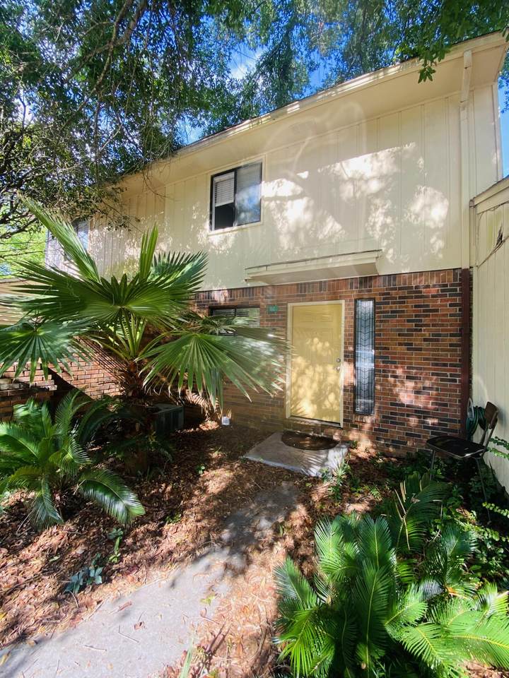 16 Cape Drive - Photo 1