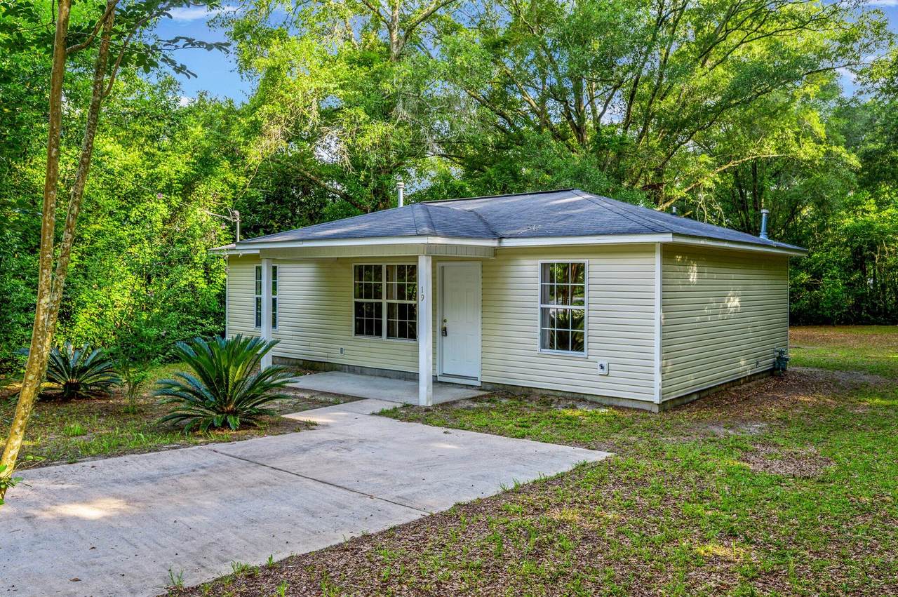 19 Cook Avenue - Photo 1