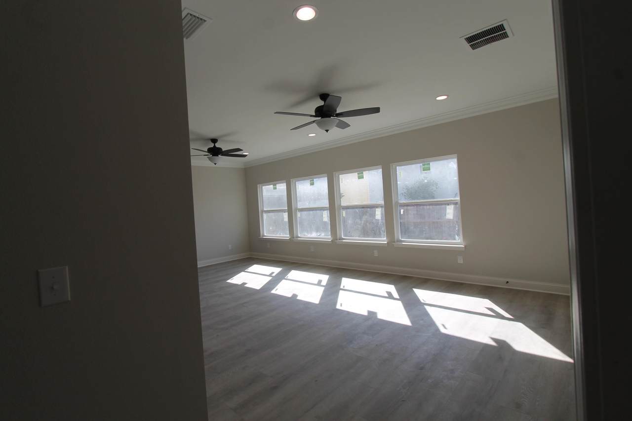 2143 Nina Street - Photo 1