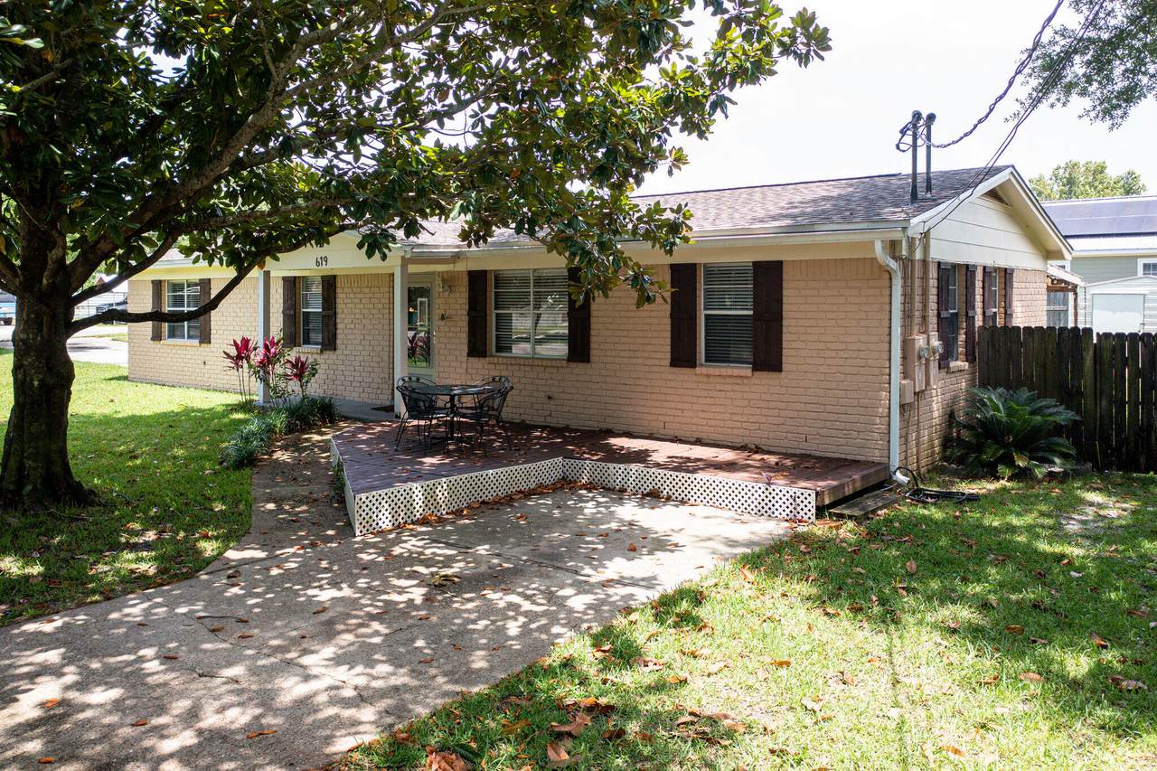619 Mimosa Avenue - Photo 1