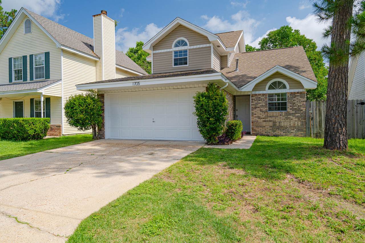 1705 Colonial Court Court - Photo 1