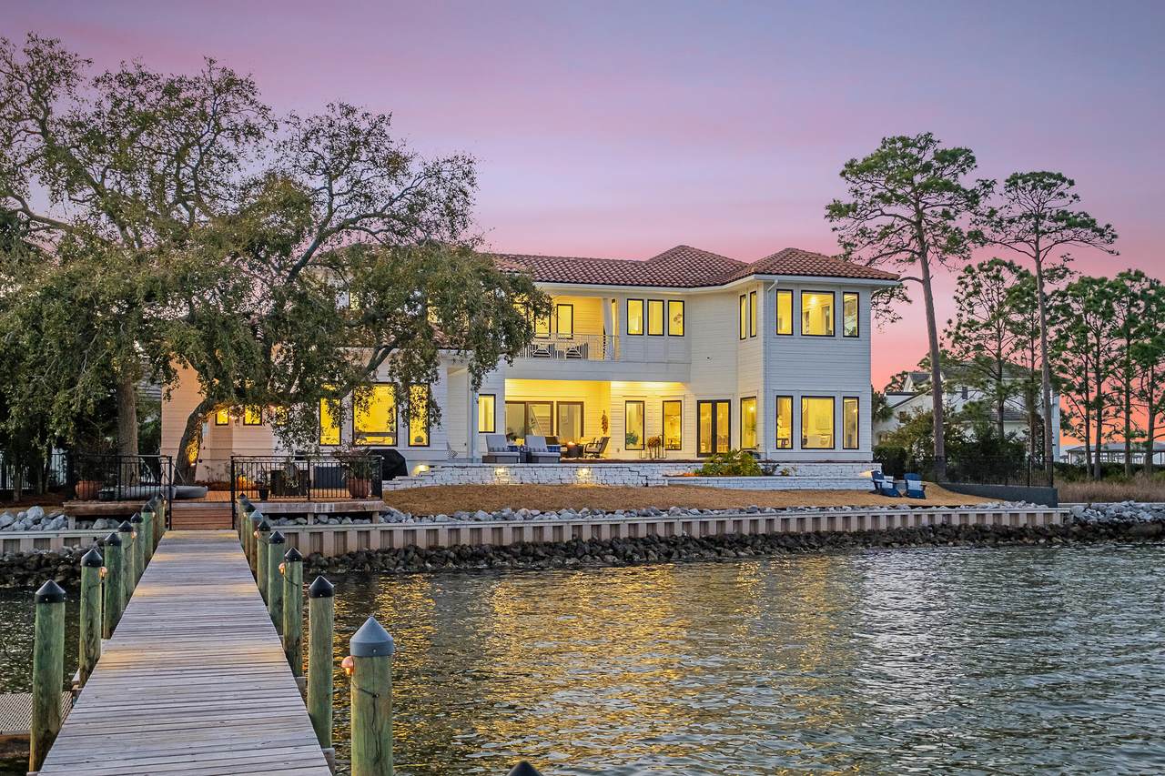 1807 Driftwood Point Road - Photo 1