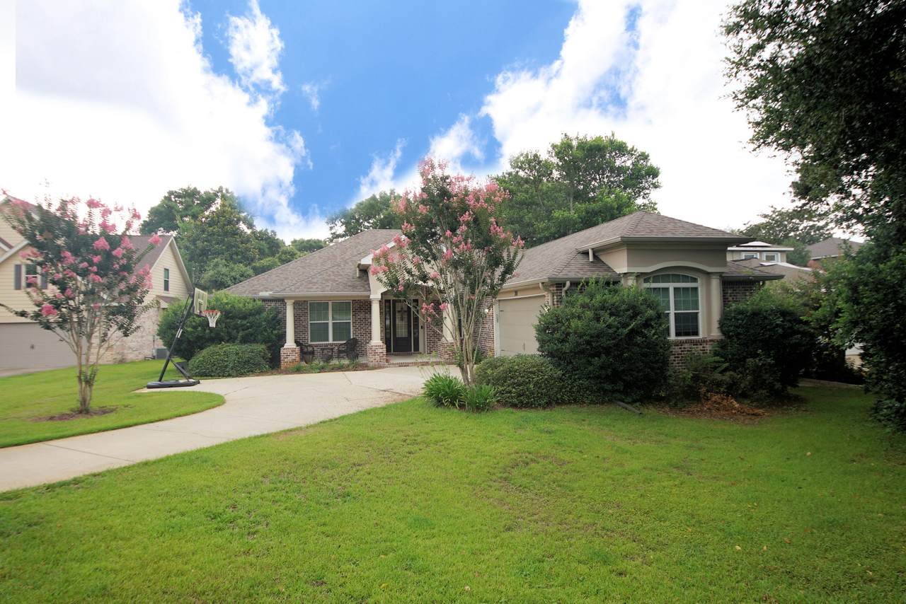 201 Rigdon Court - Photo 1