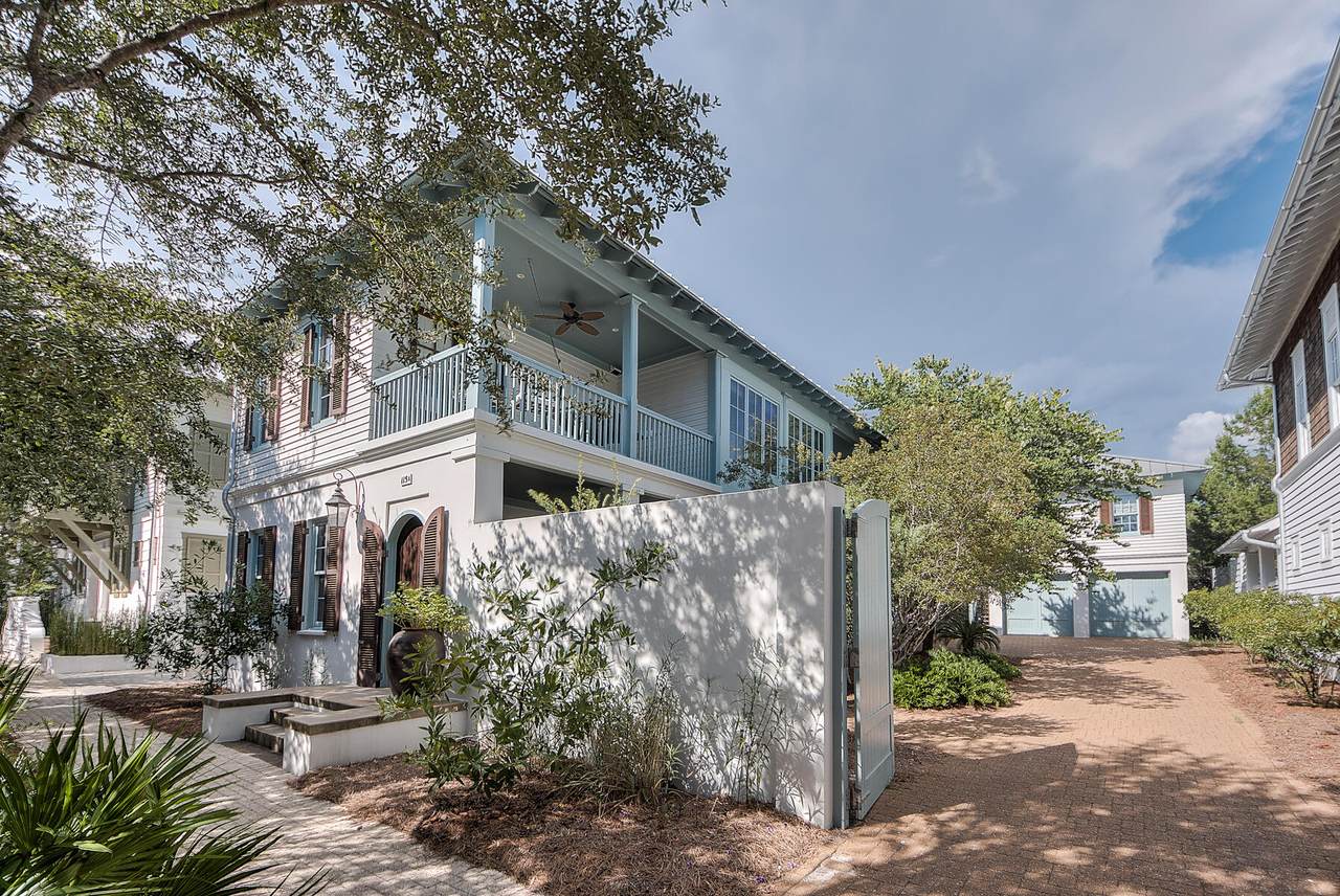 115 Kingston Road - Photo 1