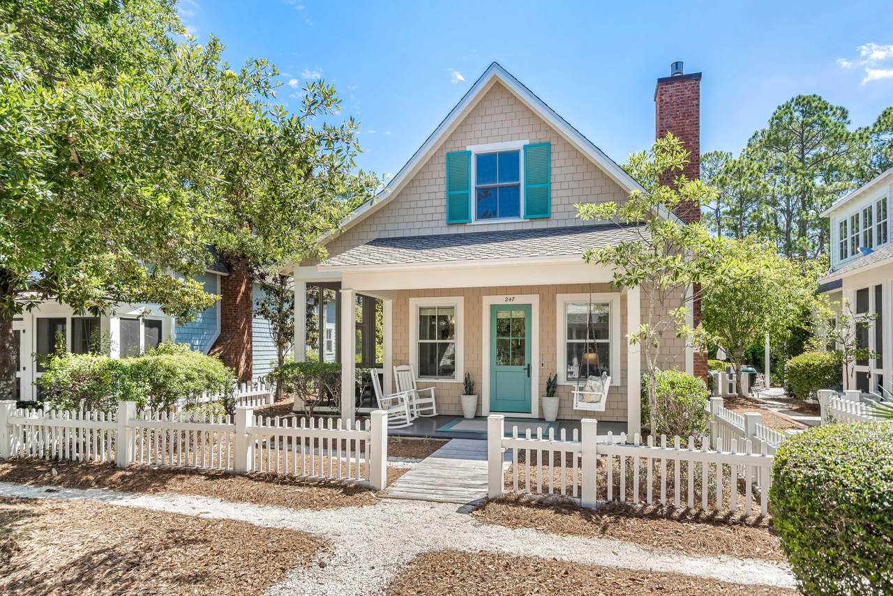 247 Salt Box Lane - Photo 1
