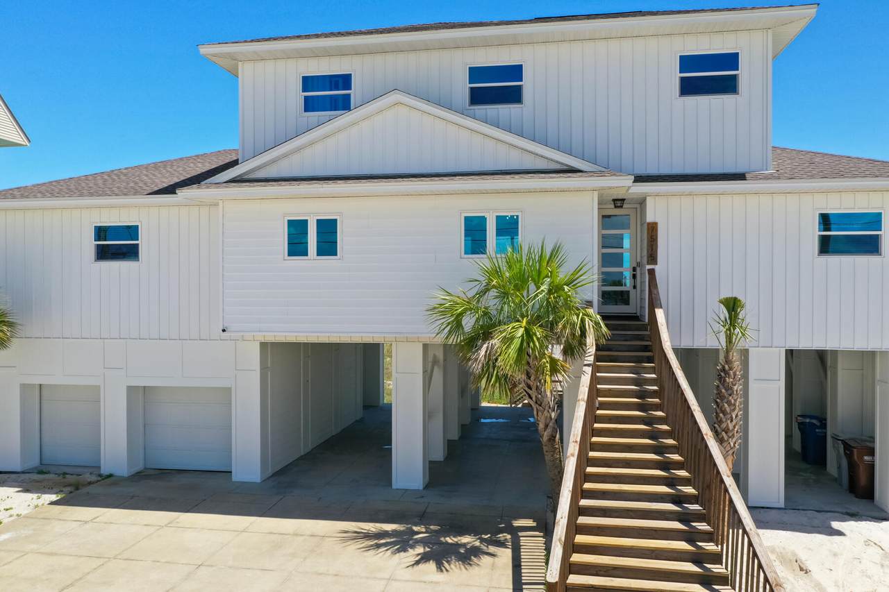 7515 Gulf Boulevard - Photo 1