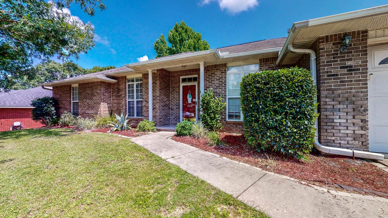 306 Egan Drive - Photo 1