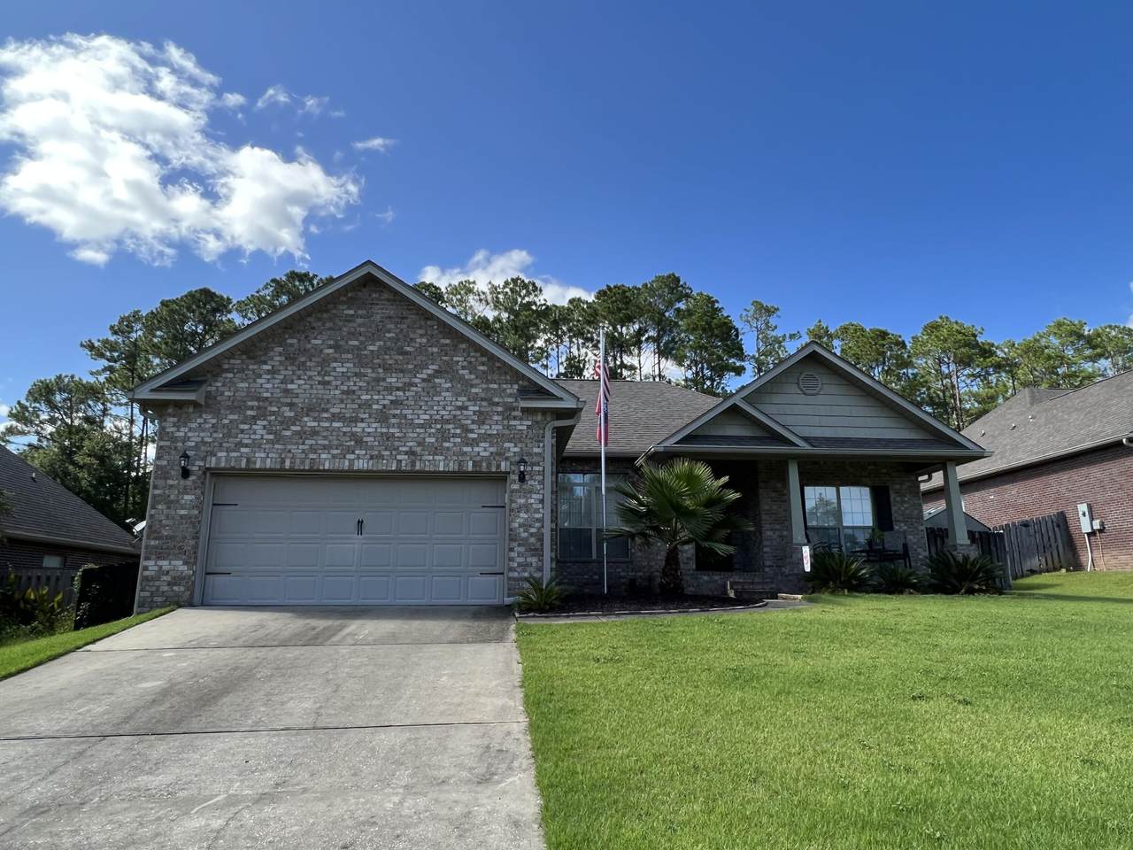 414 Wych Circle - Photo 1